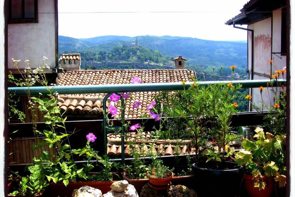 Authentic Guest Stay In The Heart Of Veliko Tarnovo Студио С Изглед Към Царевец Extérieur photo