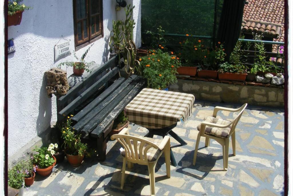 Authentic Guest Stay In The Heart Of Veliko Tarnovo Студио С Изглед Към Царевец Extérieur photo