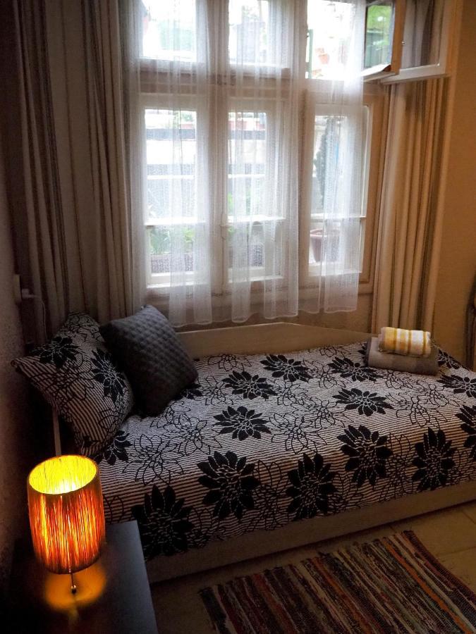 Authentic Guest Stay In The Heart Of Veliko Tarnovo Студио С Изглед Към Царевец Extérieur photo
