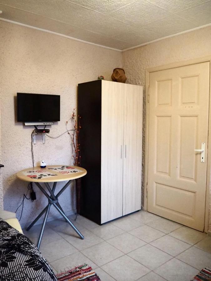 Authentic Guest Stay In The Heart Of Veliko Tarnovo Студио С Изглед Към Царевец Extérieur photo