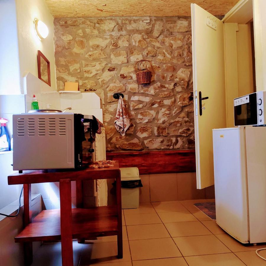 Authentic Guest Stay In The Heart Of Veliko Tarnovo Студио С Изглед Към Царевец Extérieur photo