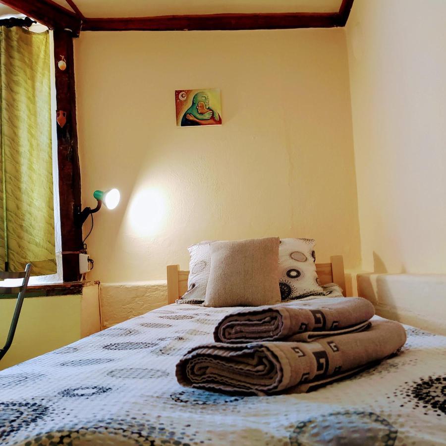 Authentic Guest Stay In The Heart Of Veliko Tarnovo Студио С Изглед Към Царевец Extérieur photo